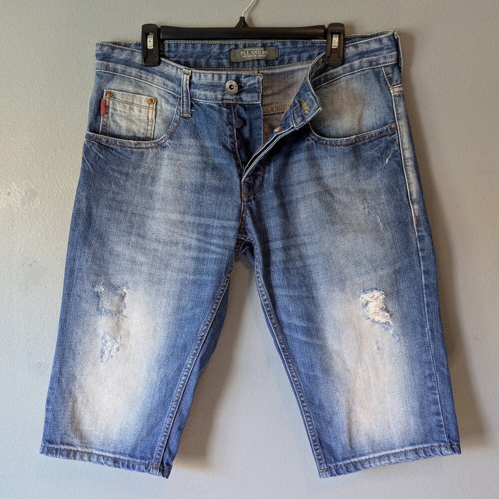Pull & Bear‎ Men’s Blue Button Fly Distressed Bermuda Denim Jean Shorts Waist 34